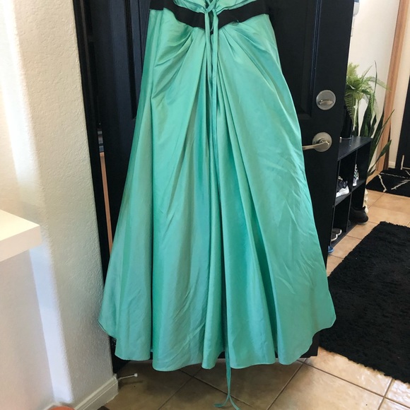 Alyce Designs Prom Dress - Picture 9 of 15